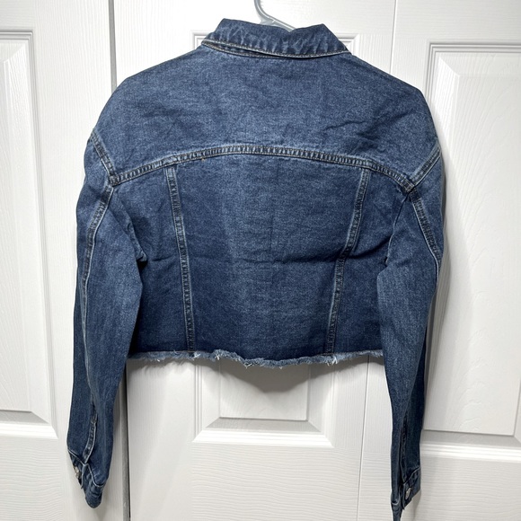FASHIONNOVA frayed dark wash denim jacket - Picture 4 of 6